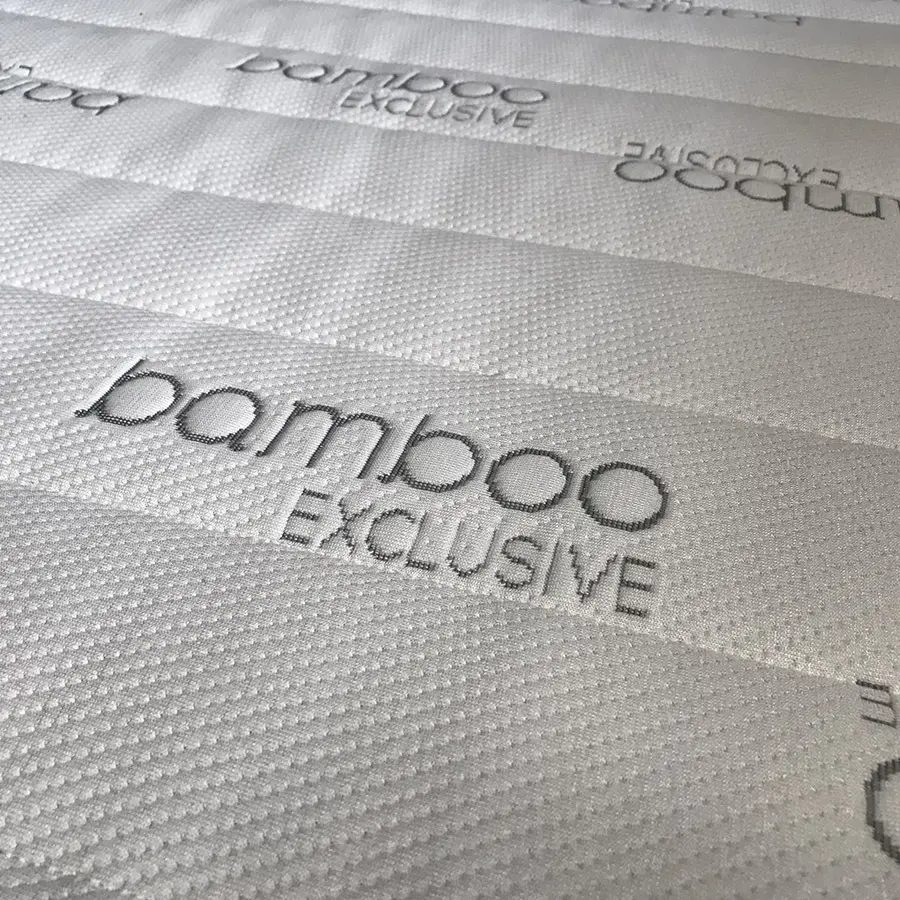 Bamboo topper zoom 900x900