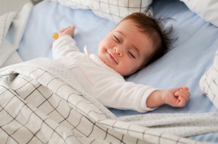Dormir comme un bébé : conseils pour améliorer le sommeil des bébés et des jeunes enfants